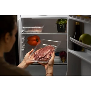 Mengapa Chest Freezer GEA Cocok untuk Bisnis Makanan dan Minuman